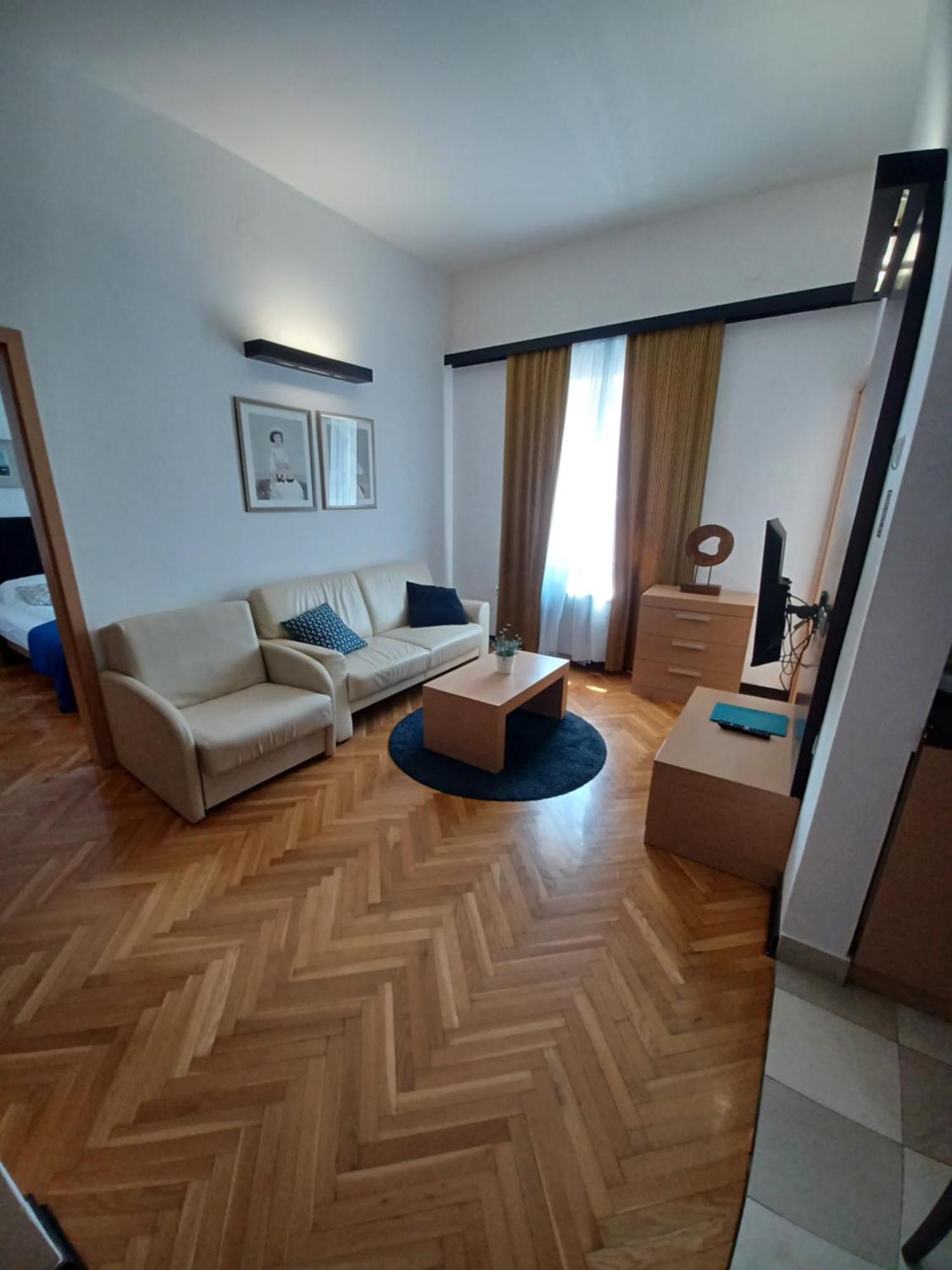 Apartment Aci Marina Cres Εξωτερικό φωτογραφία