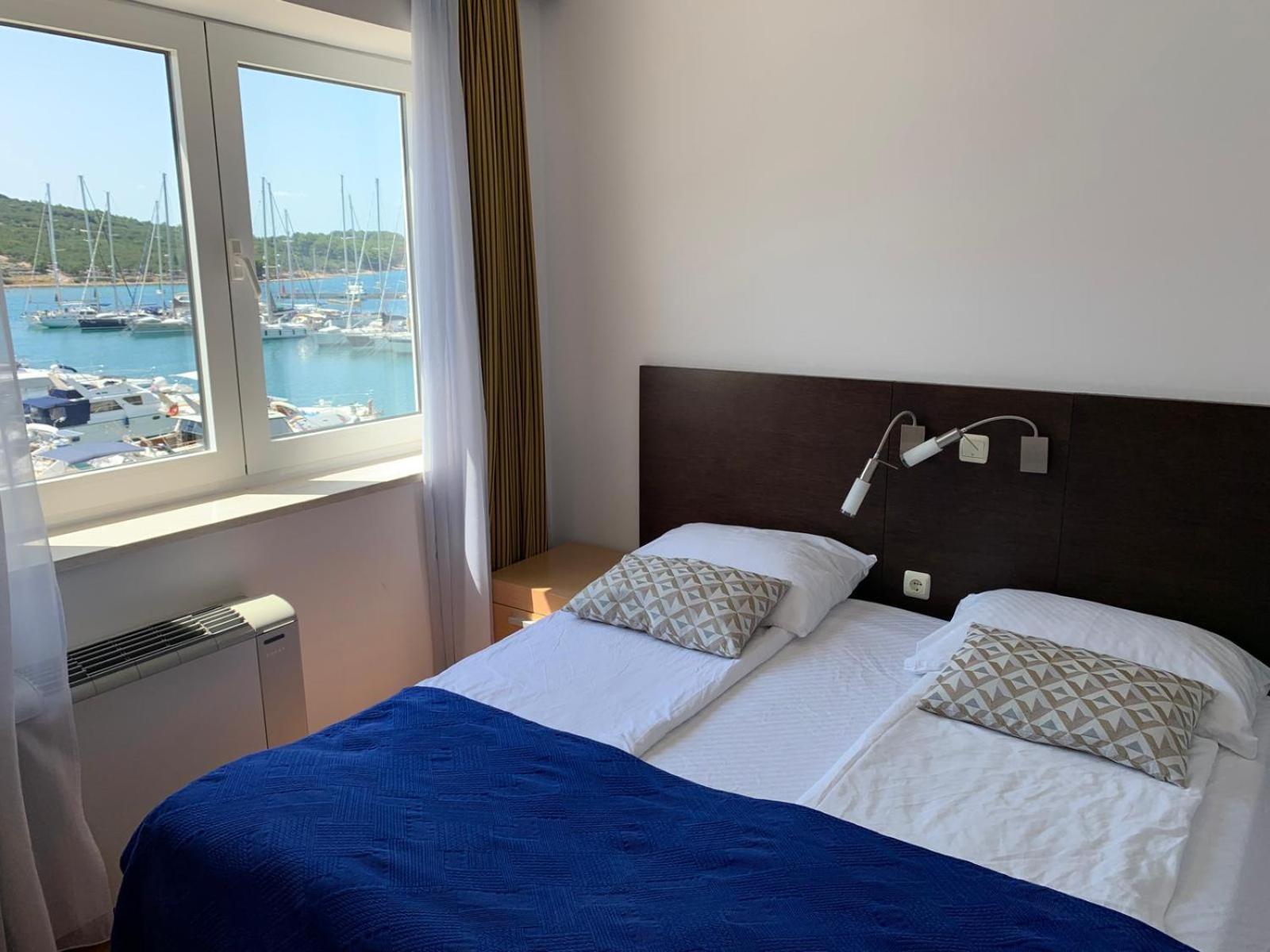 Apartment Aci Marina Cres Εξωτερικό φωτογραφία