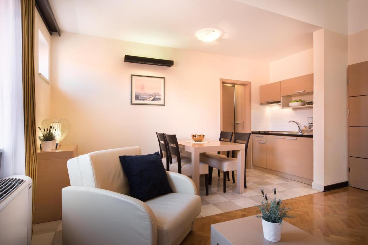 Apartment Aci Marina Cres Εξωτερικό φωτογραφία