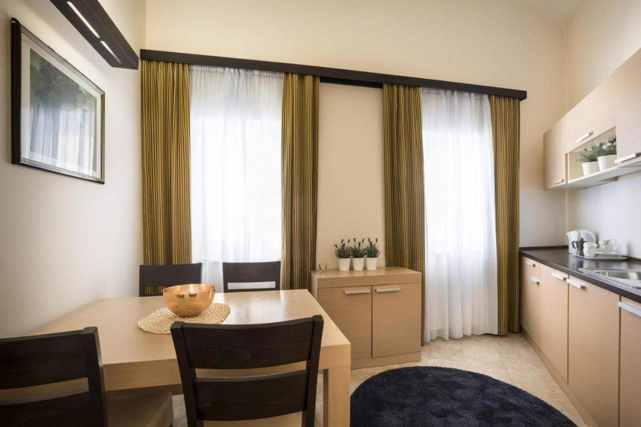 Apartment Aci Marina Cres Εξωτερικό φωτογραφία